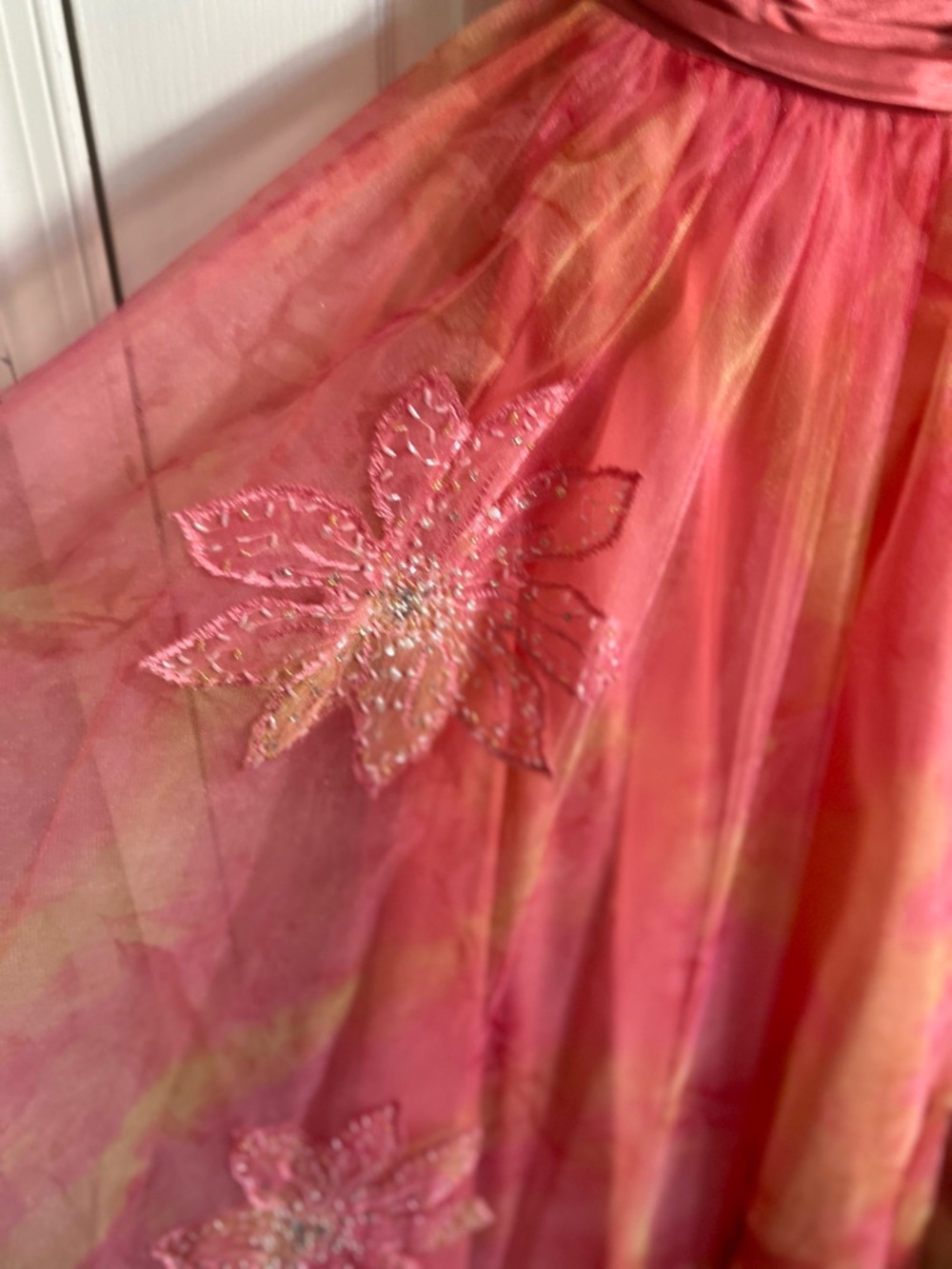 Jovani Prom Ball Gown Size 6 - Picture 6 of 15